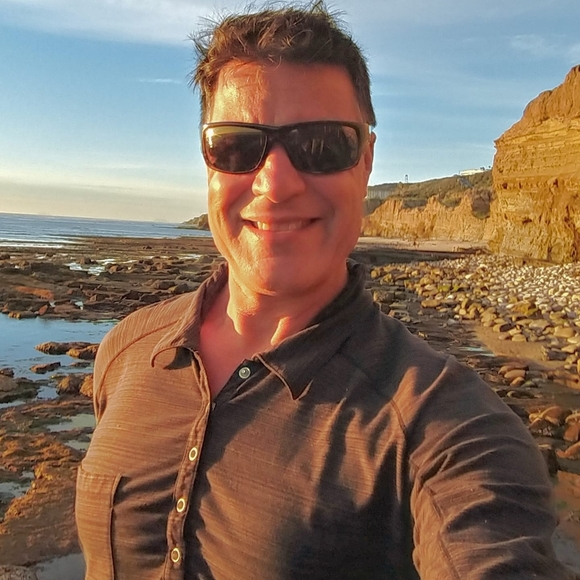 Meet your Posher, Rob - Picture 1 of 1